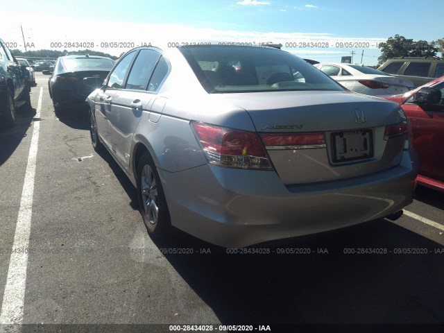 Photo 2 VIN: 1HGCP2F41BA104901 - HONDA ACCORD SDN 