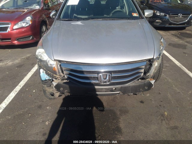 Photo 5 VIN: 1HGCP2F41BA104901 - HONDA ACCORD SDN 