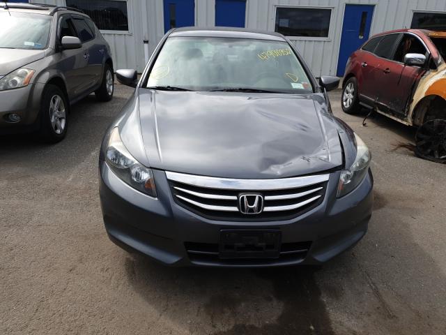 Photo 8 VIN: 1HGCP2F41BA110374 - HONDA ACCORD LXP 