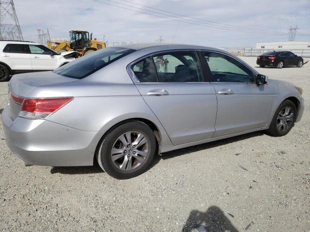 Photo 2 VIN: 1HGCP2F41BA129703 - HONDA ACCORD LXP 