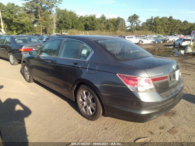 Photo 2 VIN: 1HGCP2F41CA014195 - HONDA ACCORD SDN 