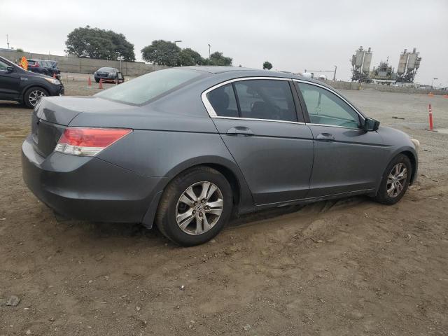 Photo 2 VIN: 1HGCP2F42AA034629 - HONDA ACCORD LXP 