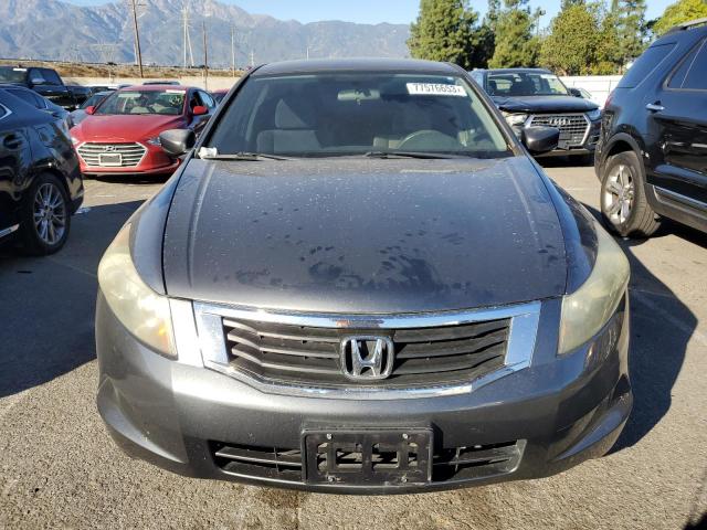 Photo 4 VIN: 1HGCP2F42AA072281 - HONDA ACCORD 