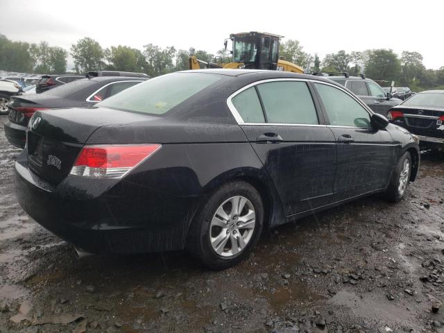 Photo 2 VIN: 1HGCP2F42AA072331 - HONDA ACCORD LXP 