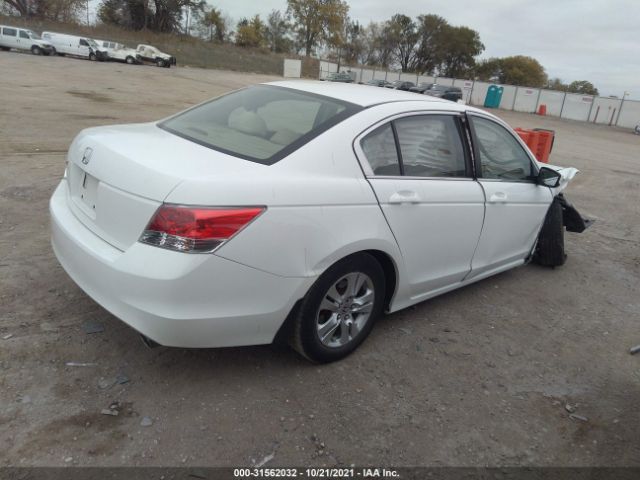 Photo 3 VIN: 1HGCP2F42AA101374 - HONDA ACCORD SDN 