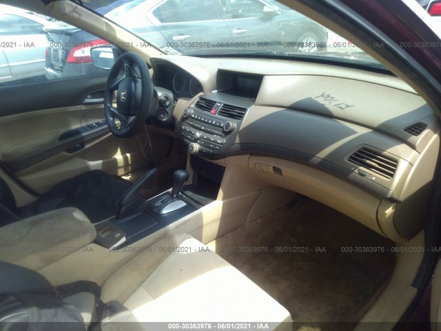 Photo 4 VIN: 1HGCP2F42AA112942 - HONDA ACCORD SDN 