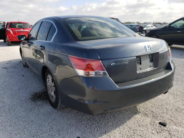 Photo 2 VIN: 1HGCP2F42AA164541 - HONDA ACCORD LXP 