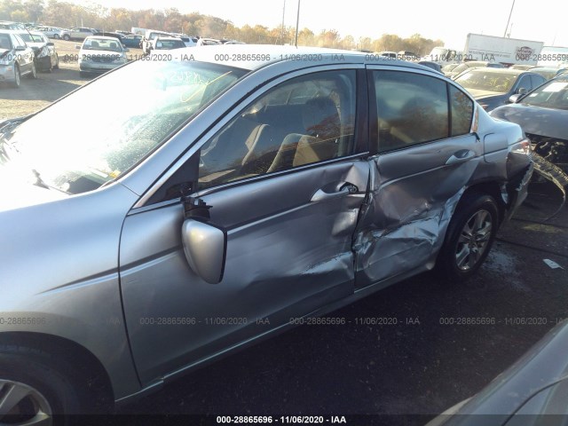 Photo 5 VIN: 1HGCP2F42AA185101 - HONDA ACCORD SDN 