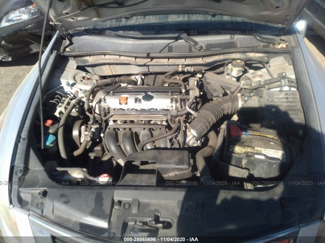 Photo 9 VIN: 1HGCP2F42AA185101 - HONDA ACCORD SDN 