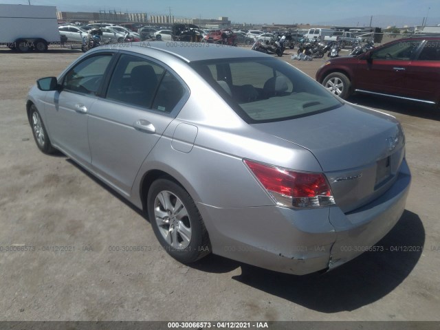 Photo 2 VIN: 1HGCP2F42AA188158 - HONDA ACCORD SDN 