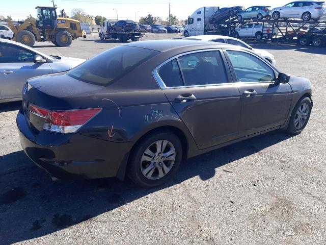 Photo 2 VIN: 1HGCP2F42BA022580 - HONDA ACCORD LXP 