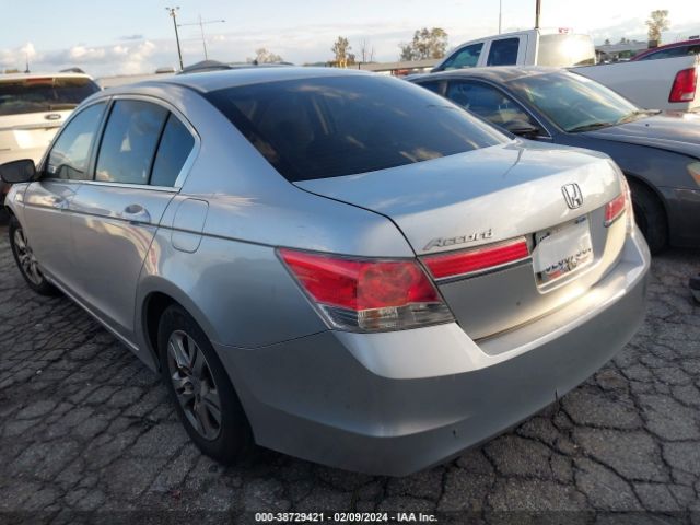 Photo 2 VIN: 1HGCP2F42BA094024 - HONDA ACCORD 