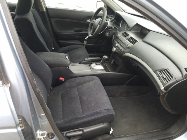 Photo 4 VIN: 1HGCP2F42BA109413 - HONDA ACCORD LXP 