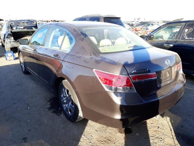 Photo 2 VIN: 1HGCP2F42BA116197 - HONDA ACCORD LXP 