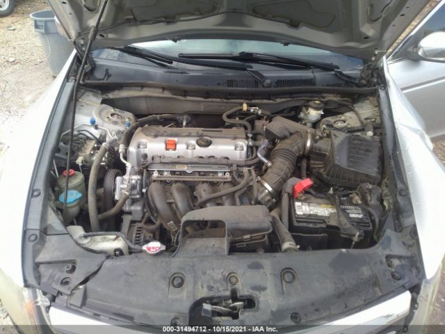 Photo 9 VIN: 1HGCP2F42BA120055 - HONDA ACCORD SDN 