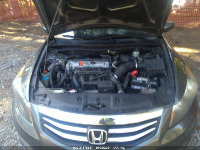 Photo 9 VIN: 1HGCP2F42BA132898 - HONDA ACCORD SDN 