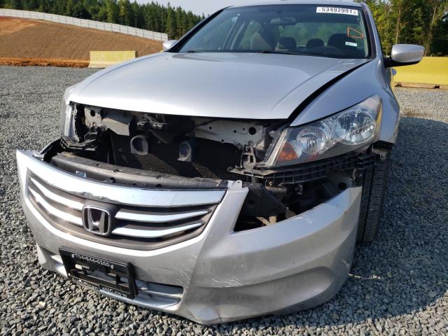 Photo 8 VIN: 1HGCP2F42BA155856 - HONDA ACCORD LXP 