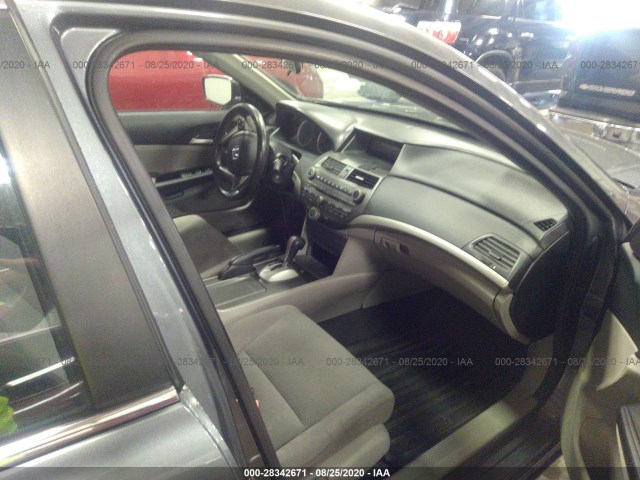 Photo 4 VIN: 1HGCP2F42CA012150 - HONDA ACCORD SDN 