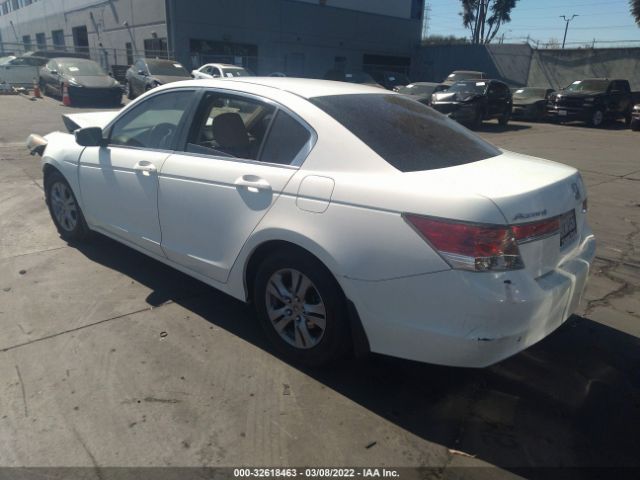 Photo 2 VIN: 1HGCP2F42CA042927 - HONDA ACCORD SDN 