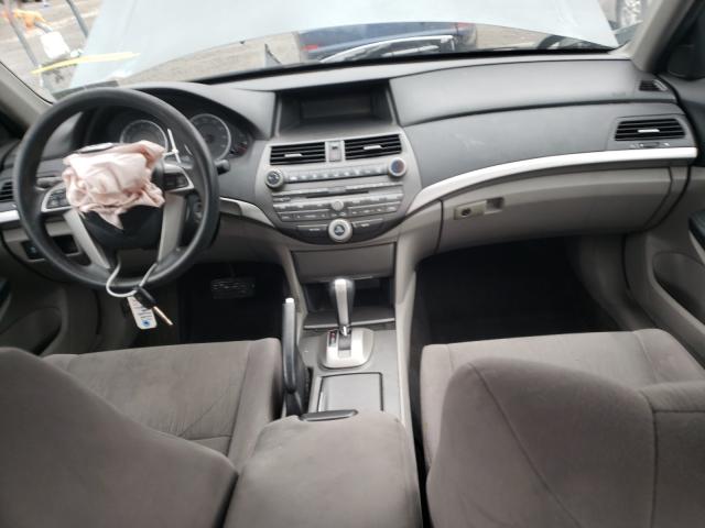 Photo 8 VIN: 1HGCP2F42CA107937 - HONDA ACCORD LXP 