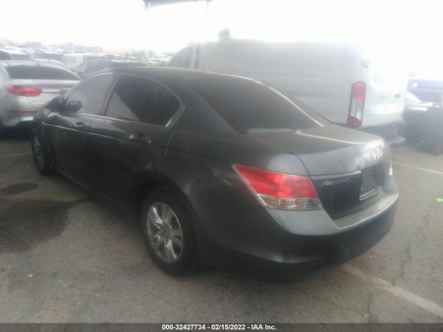 Photo 2 VIN: 1HGCP2F43AA002689 - HONDA ACCORD SDN 