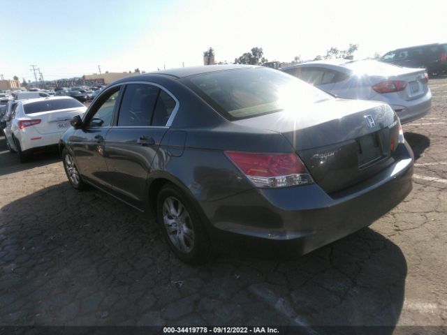 Photo 2 VIN: 1HGCP2F43AA016611 - HONDA ACCORD SDN 