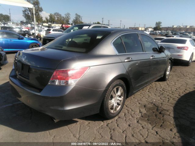 Photo 3 VIN: 1HGCP2F43AA016611 - HONDA ACCORD SDN 