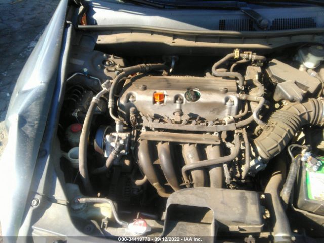 Photo 9 VIN: 1HGCP2F43AA016611 - HONDA ACCORD SDN 