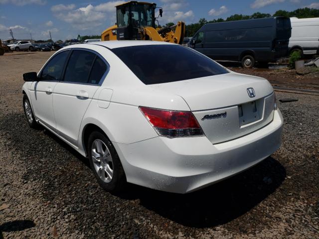 Photo 2 VIN: 1HGCP2F43AA022523 - HONDA ACCORD LXP 