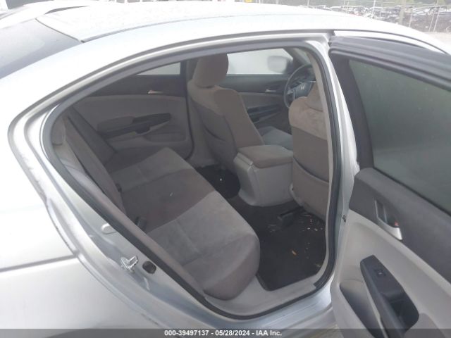 Photo 7 VIN: 1HGCP2F43AA030640 - HONDA ACCORD SDN 