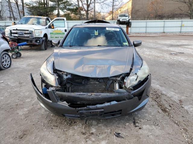 Photo 4 VIN: 1HGCP2F43AA096833 - HONDA ACCORD LXP 