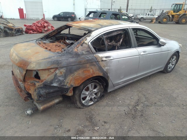 Photo 3 VIN: 1HGCP2F43BA028386 - HONDA ACCORD SDN 