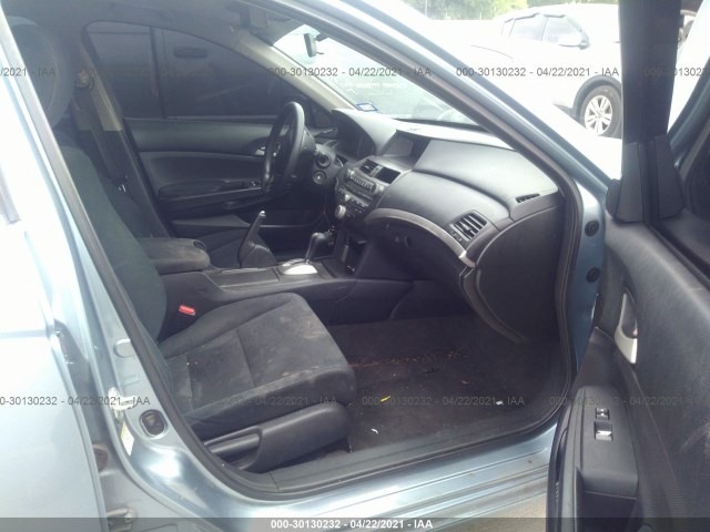 Photo 4 VIN: 1HGCP2F43BA124843 - HONDA ACCORD SDN 