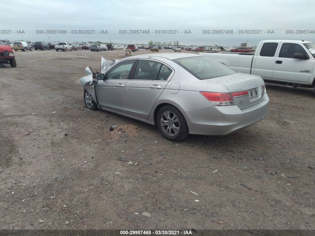 Photo 2 VIN: 1HGCP2F43CA014165 - HONDA ACCORD SDN 