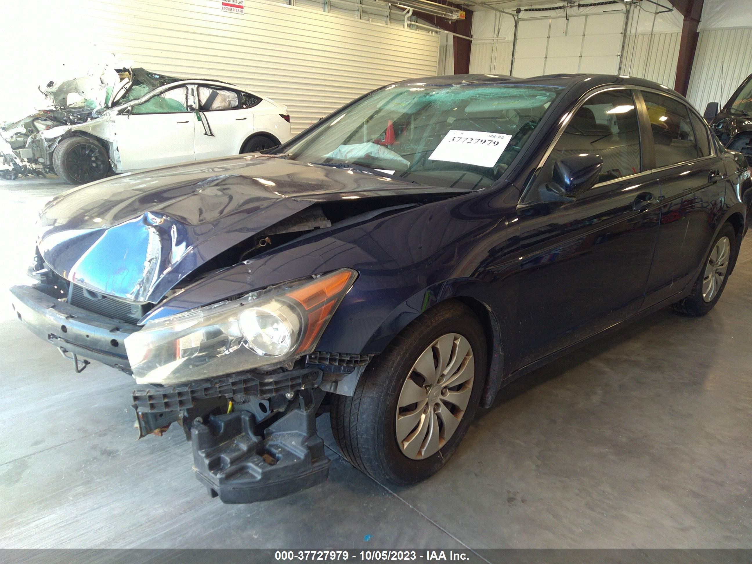 Photo 1 VIN: 1HGCP2F43CA055394 - HONDA ACCORD 