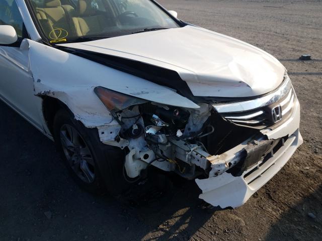 Photo 8 VIN: 1HGCP2F43CA121376 - HONDA ACCORD LXP 