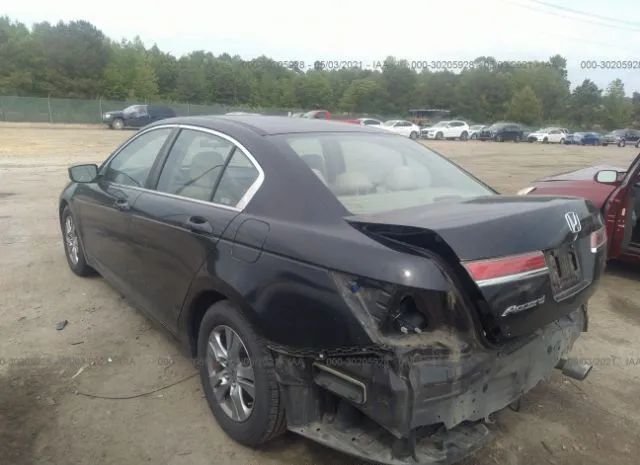 Photo 2 VIN: 1HGCP2F43CA214690 - HONDA ACCORD SDN 