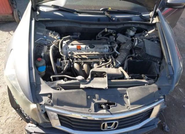 Photo 9 VIN: 1HGCP2F44AA016858 - HONDA ACCORD SDN 