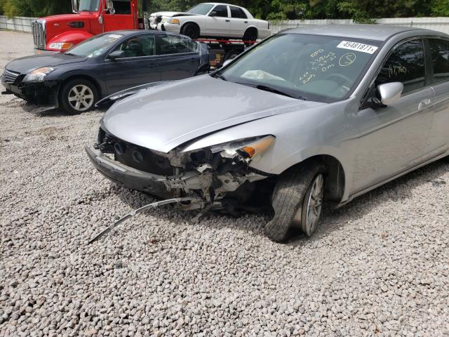 Photo 8 VIN: 1HGCP2F44AA018898 - HONDA ACCORD LXP 