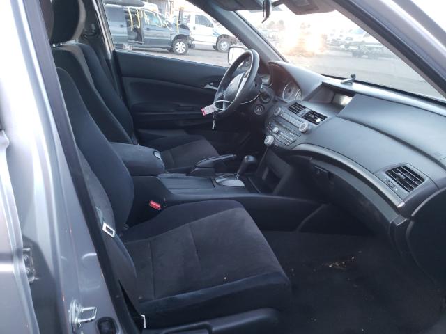 Photo 4 VIN: 1HGCP2F44AA020974 - HONDA ACCORD LXP 