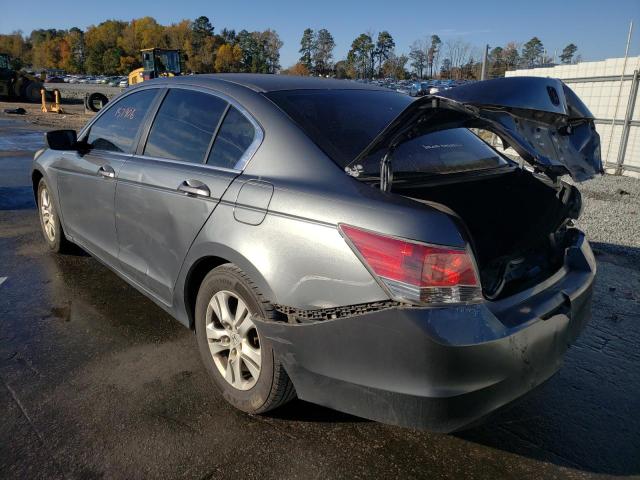 Photo 2 VIN: 1HGCP2F44AA022420 - HONDA ACCORD LXP 