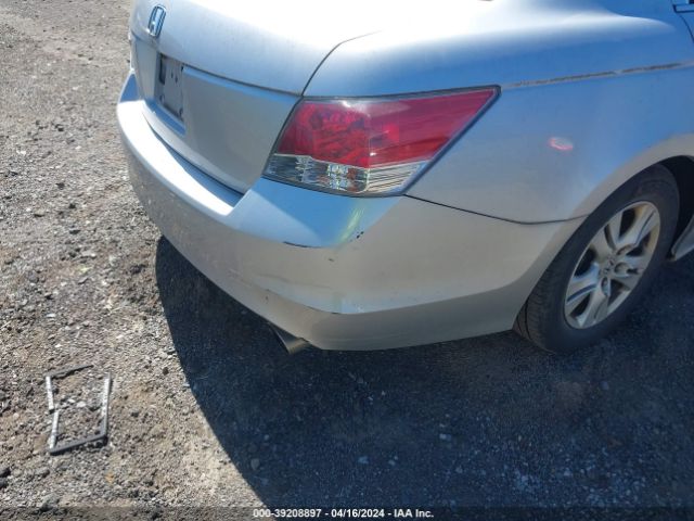 Photo 5 VIN: 1HGCP2F44AA040450 - HONDA ACCORD 