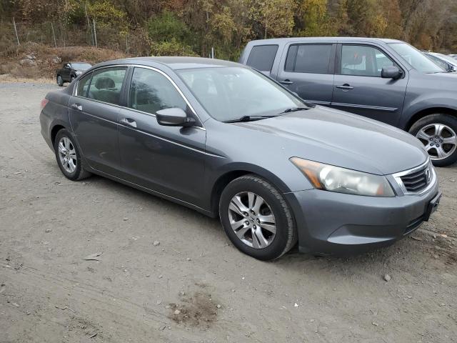 Photo 3 VIN: 1HGCP2F44AA067549 - HONDA ACCORD LXP 