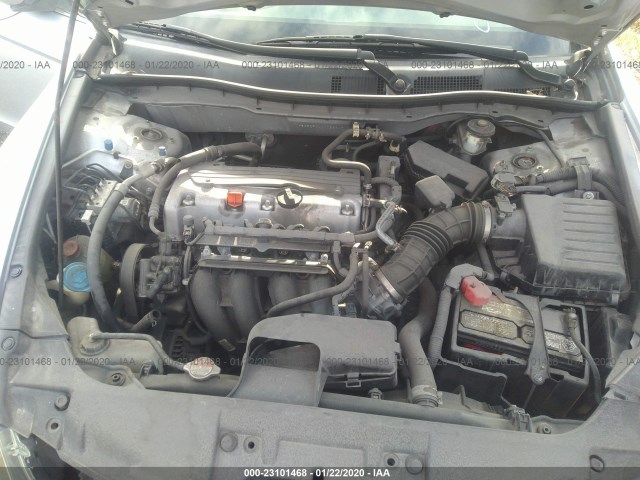 Photo 9 VIN: 1HGCP2F44AA086649 - HONDA ACCORD SDN 