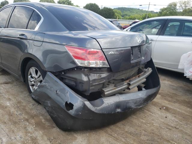 Photo 8 VIN: 1HGCP2F44AA093326 - HONDA ACCORD LXP 