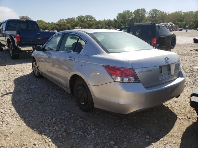 Photo 2 VIN: 1HGCP2F44AA129953 - HONDA ACCORD LXP 