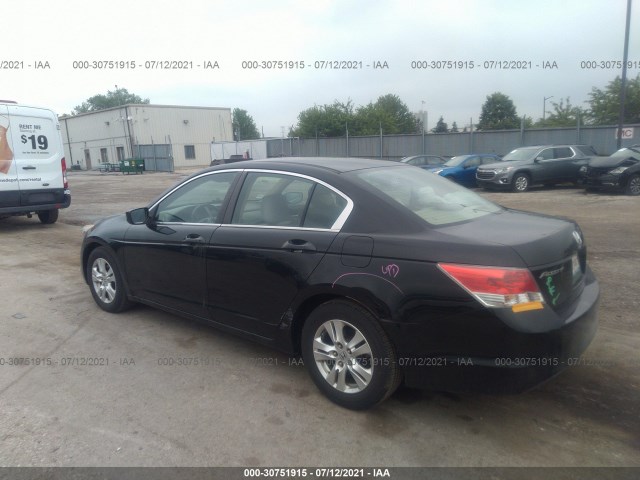 Photo 2 VIN: 1HGCP2F44AA141567 - HONDA ACCORD SDN 