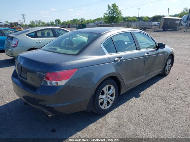 Photo 3 VIN: 1HGCP2F44AA156814 - HONDA ACCORD 