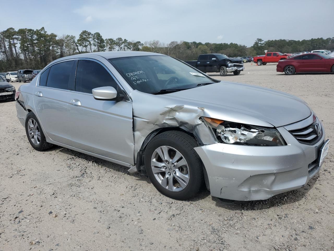 Photo 3 VIN: 1HGCP2F44BA142929 - HONDA ACCORD 