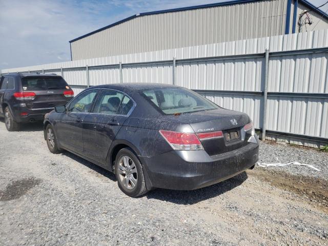 Photo 2 VIN: 1HGCP2F44CA083477 - HONDA ACCORD LXP 